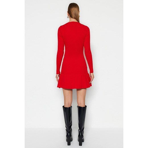 trendyol Sukienka w kolorze czerwonym Trendyol L okazyjna cena Limango Polska