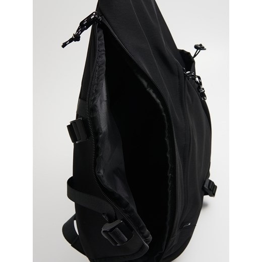 Cropp - Czarny plecak z odblaskowymi elementami - czarny Cropp Uniwersalny Cropp