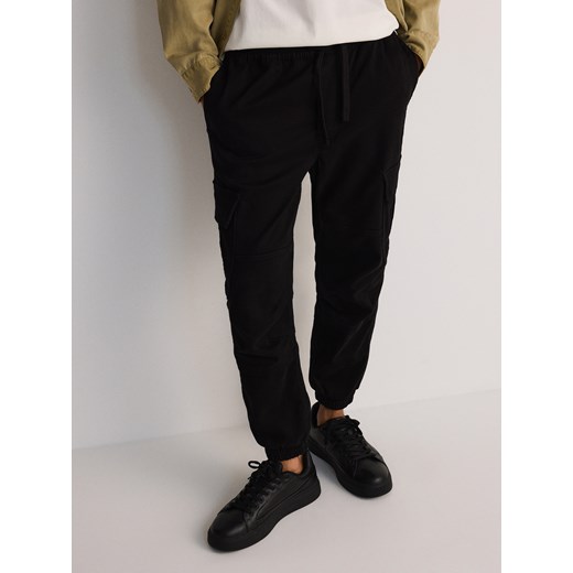 Reserved - Spodnie cargo jogger - czarny ze sklepu Reserved w kategorii Spodnie męskie - zdjęcie 178285462
