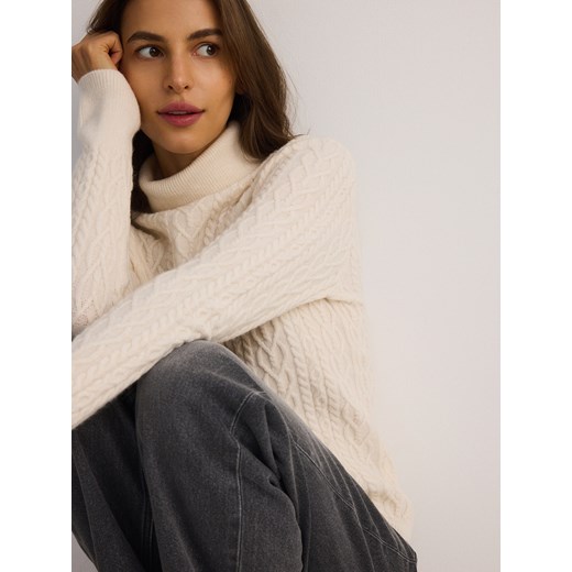 Reserved - Sweter z golfem - kremowy Reserved XL Reserved okazja