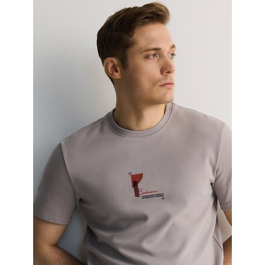 Reserved - T-shirt regular fit z nadrukiem - ciemnoszary ze sklepu Reserved w kategorii T-shirty męskie - zdjęcie 178299830