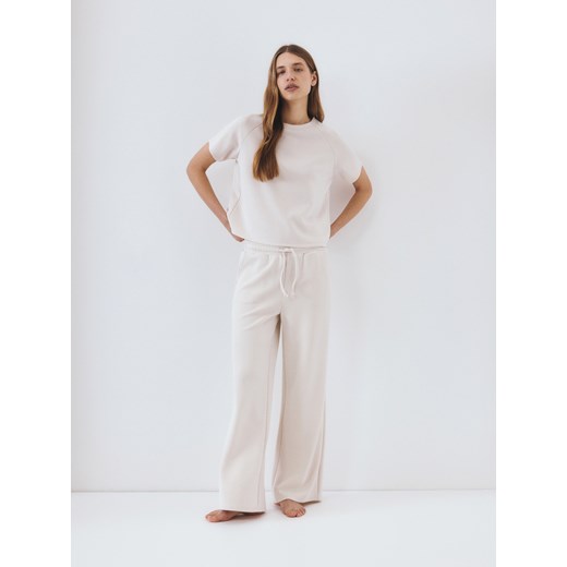 Bluzka damska Reserved z okrągłym dekoltem 