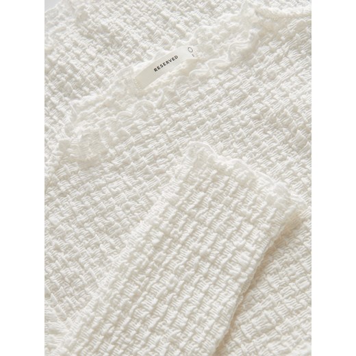 Bluzka damska Reserved z długimi rękawami biała 