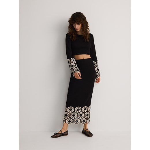 Reserved - Krótki sweter z ażurowymi rękawami - czarny Reserved M Reserved