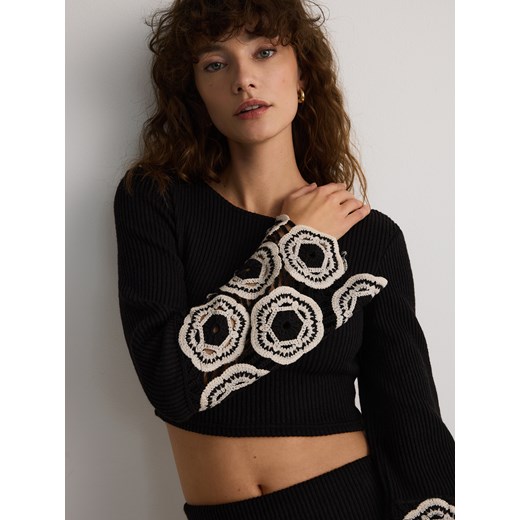 Reserved - Krótki sweter z ażurowymi rękawami - czarny Reserved S Reserved
