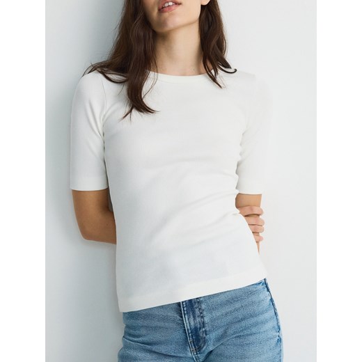 Reserved - T-shirt slim fit - biały ze sklepu Reserved w kategorii Bluzki damskie - zdjęcie 178302372