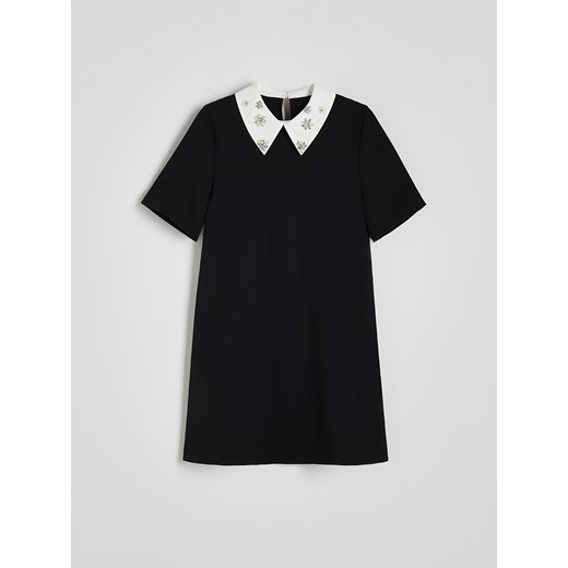Reserved - Sukienka z ozdobnym kołnierzem - czarny ze sklepu Reserved w kategorii Sukienki - zdjęcie 178319664