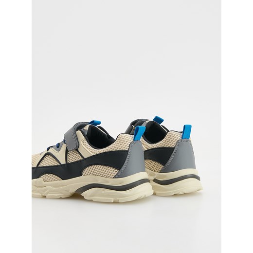 Buty sportowe dziecięce Reserved na rzepy