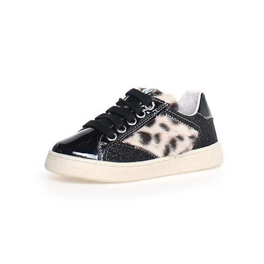 Naturino Skórzane sneakersy &quot;Quar&quot; w kolorze kremowo-czarnym ze sklepu Limango Polska w kategorii Trampki dziecięce - zdjęcie 178343102