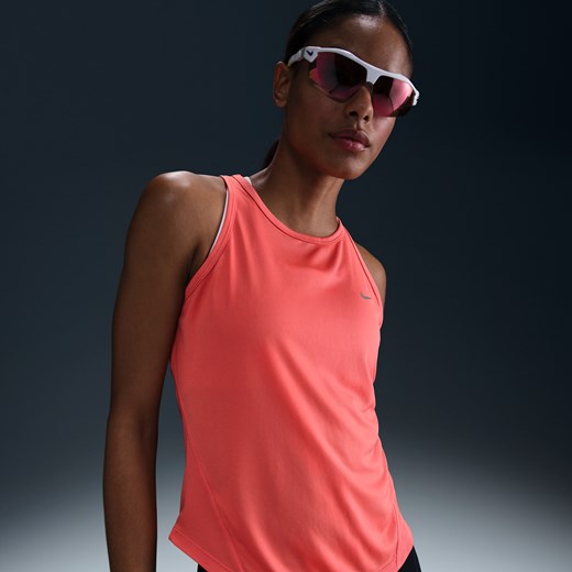 Bluzka damska Nike na lato czerwona z okrągłym dekoltem sportowa 