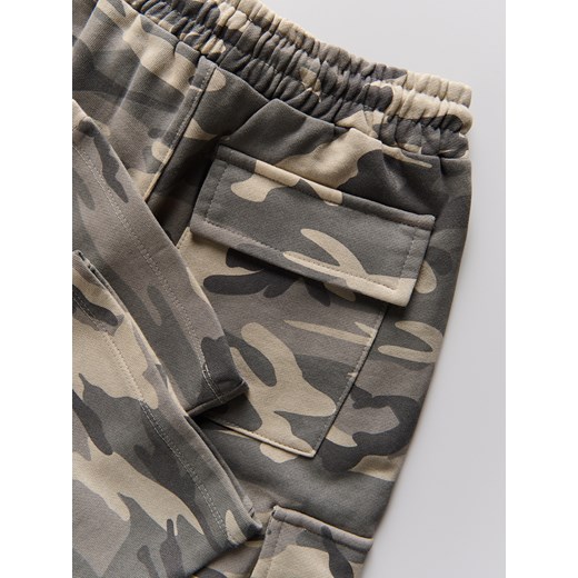 Zielone spodnie chłopięce Reserved 