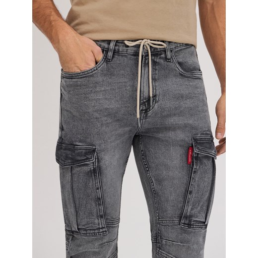 Szare jeansy męskie Sinsay młodzieżowe 
