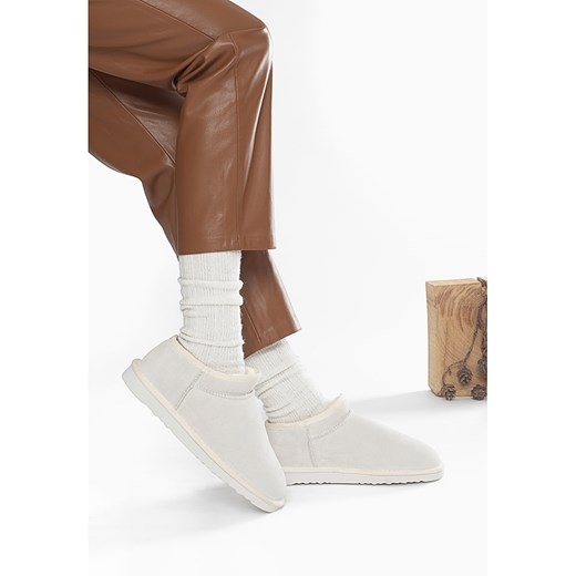 Gooce Skórzane botki zimowe &quot;Jackie&quot; w kolorze białym ze sklepu Limango Polska w kategorii Śniegowce damskie - zdjęcie 178373362