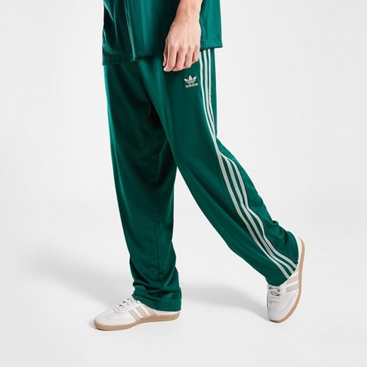 ADIDAS SPODNIE FIREBIRD TP ze sklepu JD Sports  w kategorii Spodnie męskie - zdjęcie 178383630