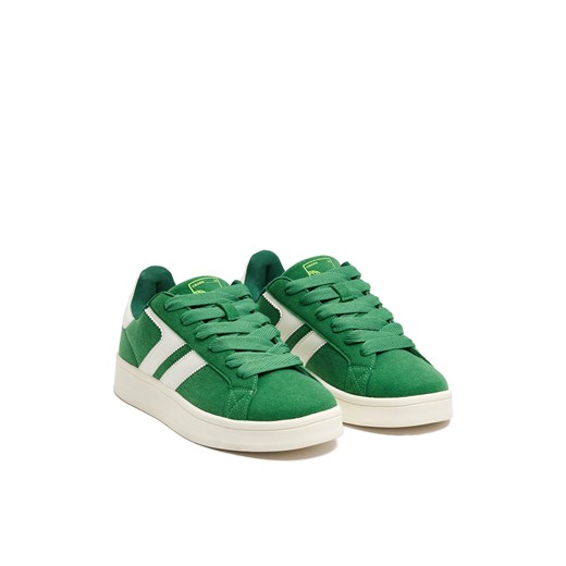 Cropp - Zielono-białe sneakersy - zielony Cropp 39 Cropp
