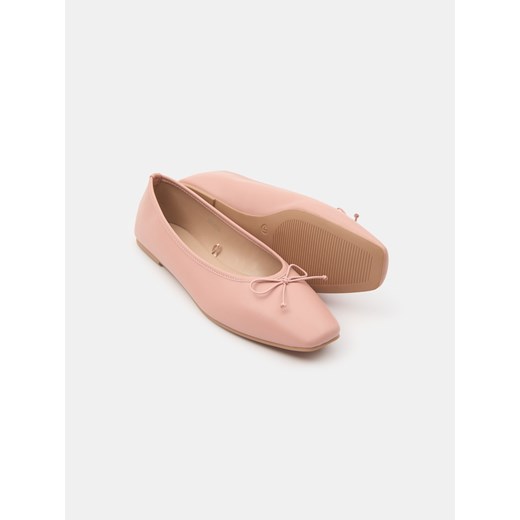 Balerinki Sinsay na wiosnę płaskie 