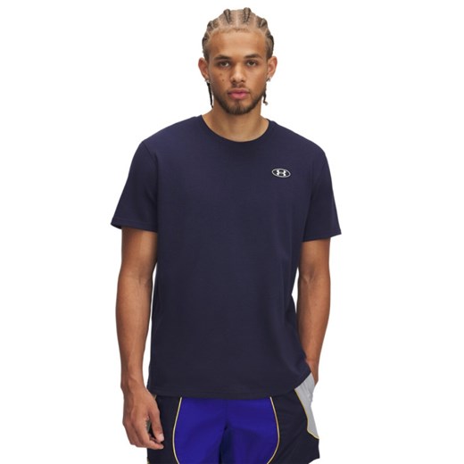Męski t-shirt z nadrukiem Under Armour UA Hw Lc Patch SS - granatowy ze sklepu Sportstylestory.com w kategorii T-shirty męskie - zdjęcie 178400032