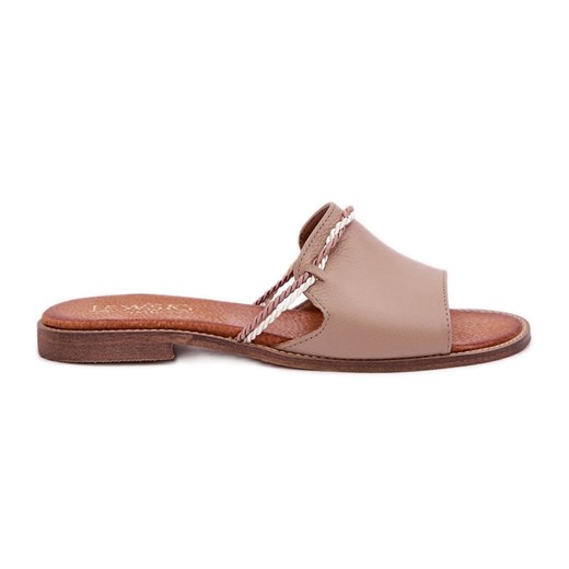 Skórzane Klapki Lewski Shoes 3047 Ciemnobeżowe beżowy ze sklepu ButyModne.pl w kategorii Klapki damskie - zdjęcie 178400980