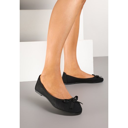 Balerinki Born2be bez zapięcia 