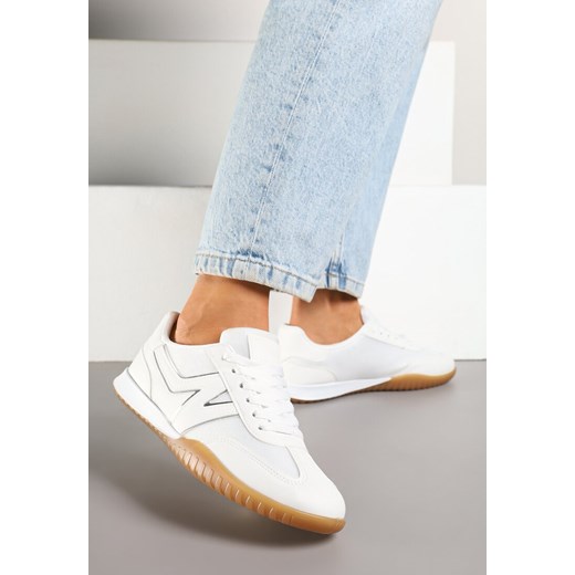 Białe Sneakersy w Stylu Kultowych Tenisówek Tultia ze sklepu born2be.pl w kategorii Buty sportowe damskie - zdjęcie 178415181