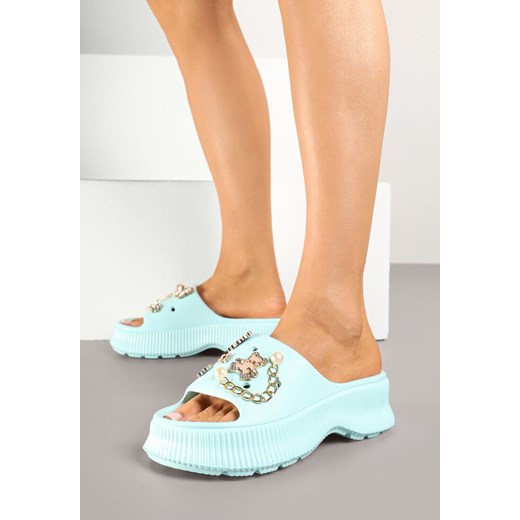 Jasnozielone Klapki Piankowe na Grubej Podeszwie z Ozdobnymi Aplikacjami Hizana ze sklepu born2be.pl w kategorii Klapki damskie - zdjęcie 178416954