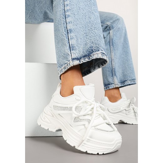 Białe Sneakersy z Podwójnym Sznurowaniem i Platformą Hilanne ze sklepu born2be.pl w kategorii Buty sportowe damskie - zdjęcie 178417431