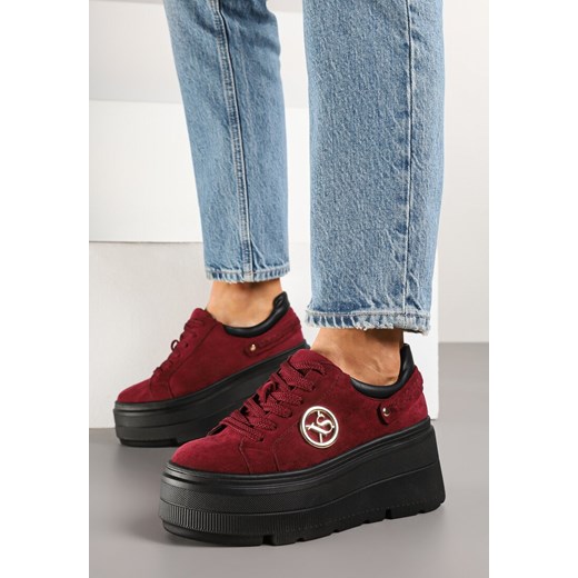 Bordowe Sneakersy Vices na Grubej Podeszwie z Metaliczną Ozdobą Tatorelis ze sklepu born2be.pl w kategorii Buty sportowe damskie - zdjęcie 178418574