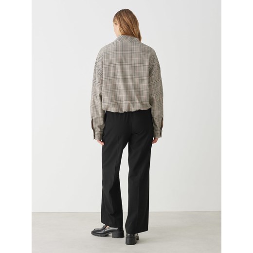 Opus kurtka damska biała krótka z wiskozy 