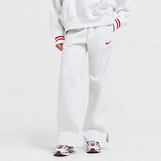 Spodnie damskie Nike na wiosnę 