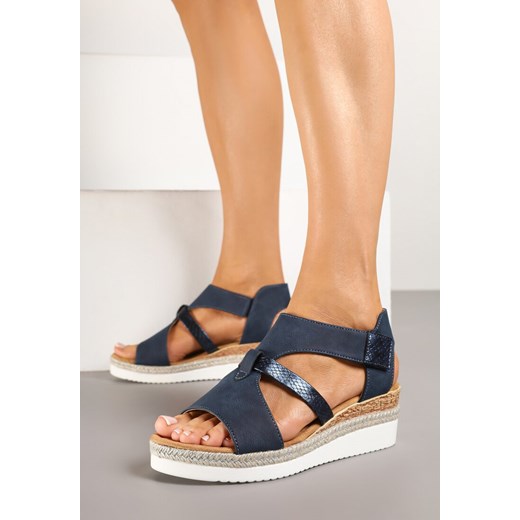 Espadryle damskie Born2be z klamrą casual