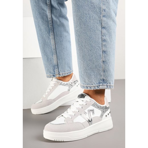 Biało-Szare Sneakersy z Brokatem i Metalicznymi Ozdobami Pillara ze sklepu born2be.pl w kategorii Buty sportowe damskie - zdjęcie 178447122