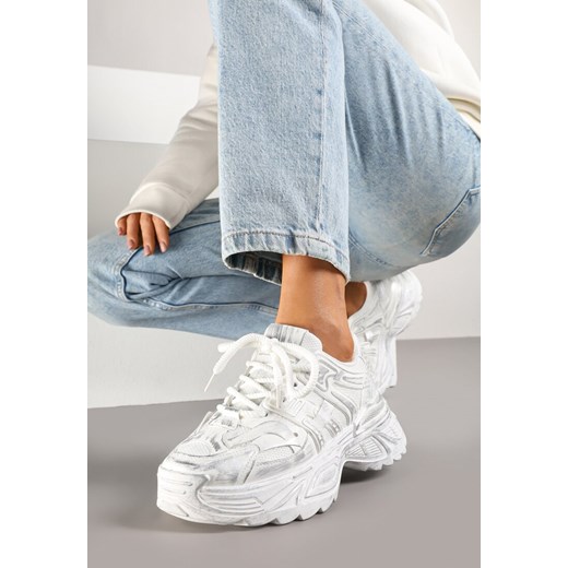 Białe Sneakersy na Platformie z Tłoczonym Wzorem Larrisna ze sklepu renee.pl w kategorii Buty sportowe damskie - zdjęcie 178496833