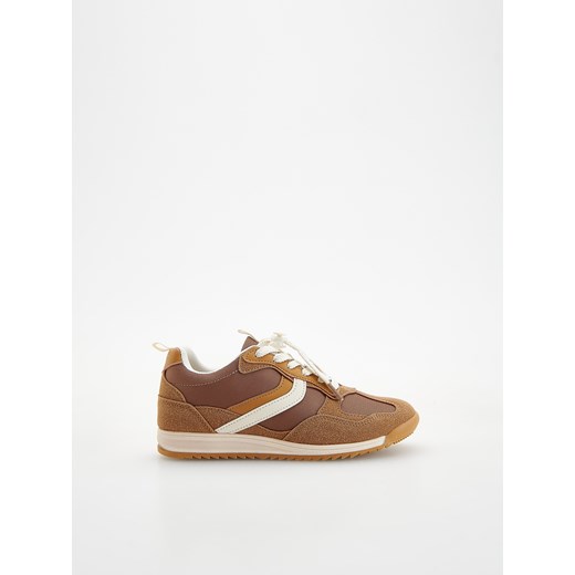 Reserved - Sznurowane trampki - brązowy Reserved 36 Reserved