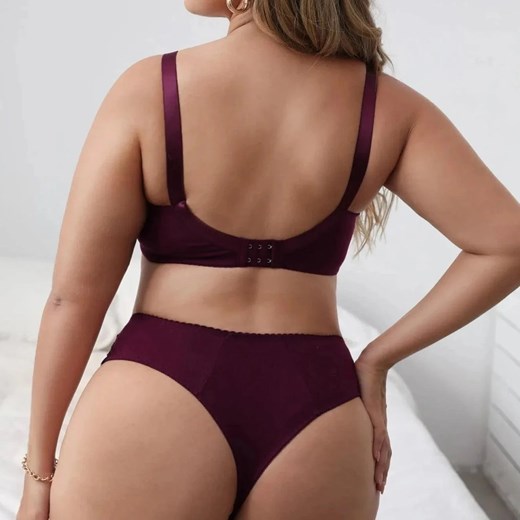 Komplet bielizny plus size - Czerwony 85D ze sklepu Intimica.pl w kategorii Komplety bielizny damskiej - zdjęcie 178515854