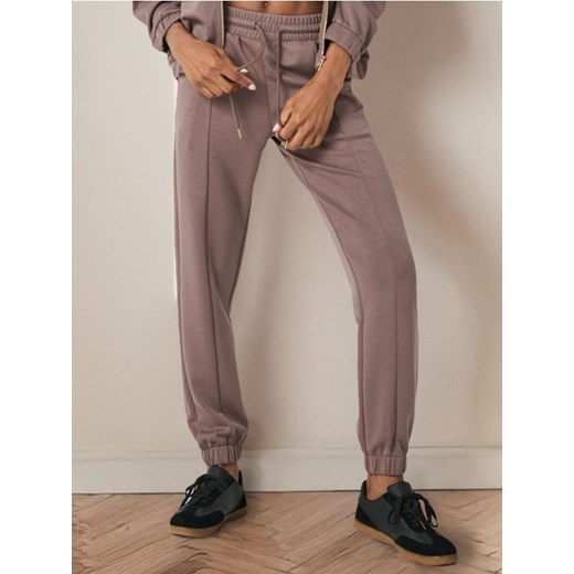 Sinsay - Spodnie dresowe soft touch - brązowy Sinsay XXL Sinsay