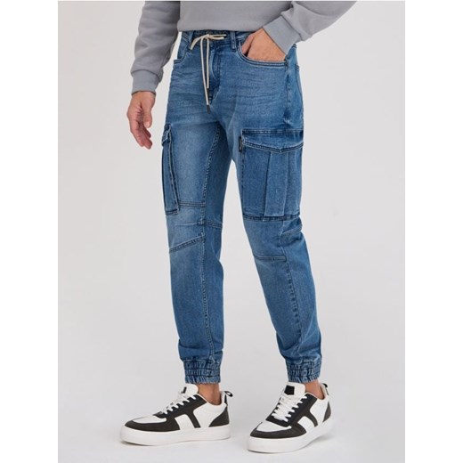 Sinsay - Jeansy jogger cargo - niebieski ze sklepu Sinsay w kategorii Jeansy męskie - zdjęcie 178529212