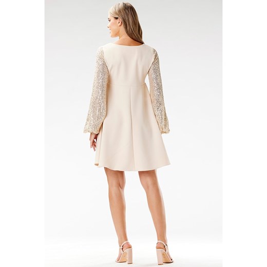 Sukienka AWAMA z elastanu rozkloszowana 