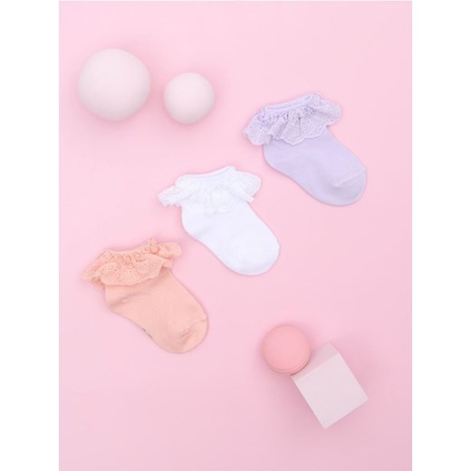 Sinsay - Skarpetki z falbanką 3 pack - wielobarwny Sinsay 15/18 Sinsay