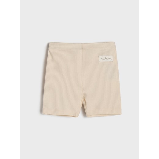 Sinsay - Krótkie legginsy z prążkowanej dzianiny 3 pack - kremowy Sinsay 80 Sinsay