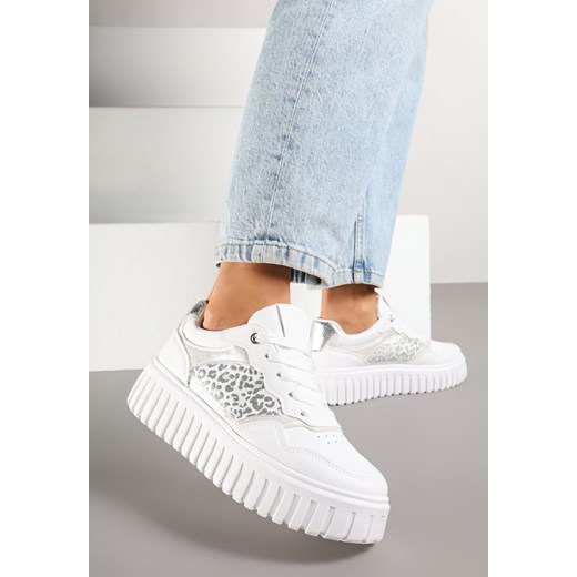 Białe Sneakersy na Grubej Tłoczonej Podeszwie z Perforacją i Panterką Odivila ze sklepu born2be.pl w kategorii Buty sportowe damskie - zdjęcie 178559930