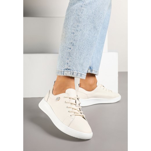 Beżowe Sneakersy ze Skóry Naturalnej z Ozdobną Aplikacją Galotina ze sklepu born2be.pl w kategorii Buty sportowe damskie - zdjęcie 178567671