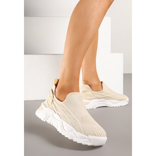 Beżowe Siateczkowe Buty Sportowe Sneakersy Wsuwane Zdobione Tłoczeniami Nusadela ze sklepu renee.pl w kategorii Buty sportowe damskie - zdjęcie 178569461