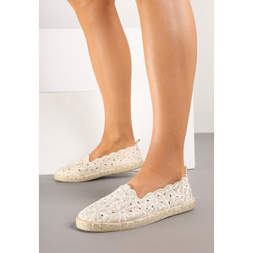 Beżowe Plecione Espadryle Vices z Kwiatowym Motywem z Ażurowymi Wycięciami Honavia ze sklepu renee.pl w kategorii Espadryle damskie - zdjęcie 178570010