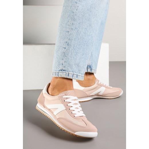 Jasnoróżowe Sneakersy Klasyczne Tenisówki Zdobione Przeszyciami Bortewi ze sklepu renee.pl w kategorii Buty sportowe damskie - zdjęcie 178590004