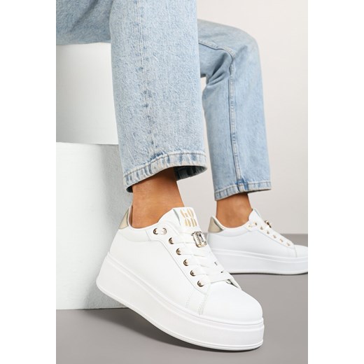 Biało-Złote Sneakersy na Platformie Ozdobione Metaliczną Aplikacją Deseliena ze sklepu renee.pl w kategorii Buty sportowe damskie - zdjęcie 178590064