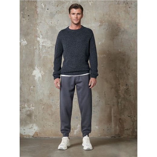 Sinsay - Spodnie comfort fit - green spruce ze sklepu Sinsay w kategorii Spodnie męskie - zdjęcie 178598860