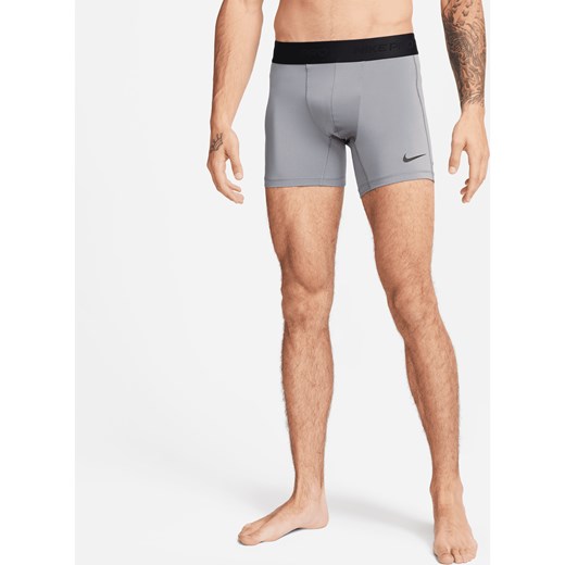 Męskie spodenki z wszytą bielizną Dri-FIT Nike Pro - Szary ze sklepu Nike poland w kategorii Majtki męskie - zdjęcie 178601992