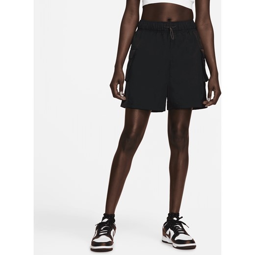 Damskie spodenki z tkaniny z wysokim stanem Nike Sportswear Essential - Czerń ze sklepu Nike poland w kategorii Szorty - zdjęcie 178603354