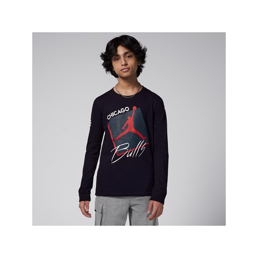 T-shirt z długim rękawem dla dużych dzieci (chłopców) Jordan Max90 NBAChicago Bulls Courtside Statement Edition - Czerń ze sklepu Nike poland w kategorii T-shirty chłopięce - zdjęcie 178604512