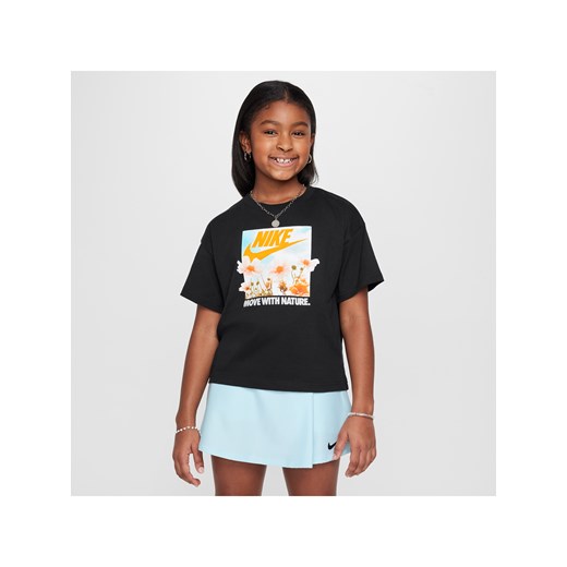 T-shirt dla dużych dzieci (dziewcząt) Nike Sportswear - Czerń ze sklepu Nike poland w kategorii Bluzki dziewczęce - zdjęcie 178604642